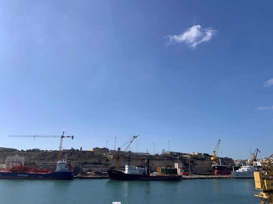 Deck 3 Savynomad Harbour Residences Wow Views Cospicua Luaran gambar